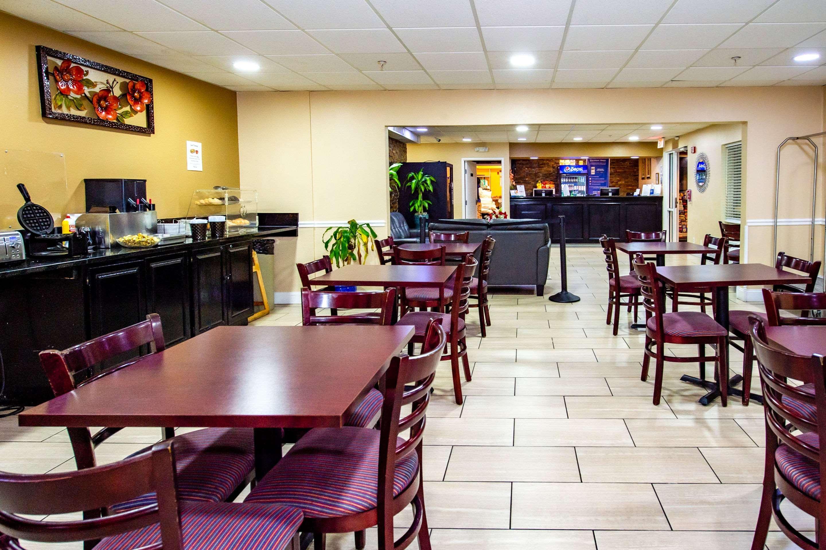 Hotel Rodeway 2*